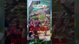 detik-detik Dede April diserbu anak-anak SD 😅 #viralvideo #viralshort #trending #shorts
