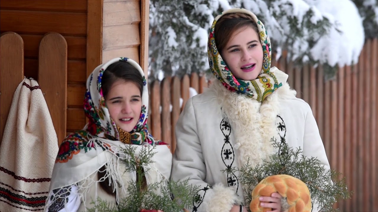 Amalia și Simina  ȘARPE  Într-o zi cu ger și nor