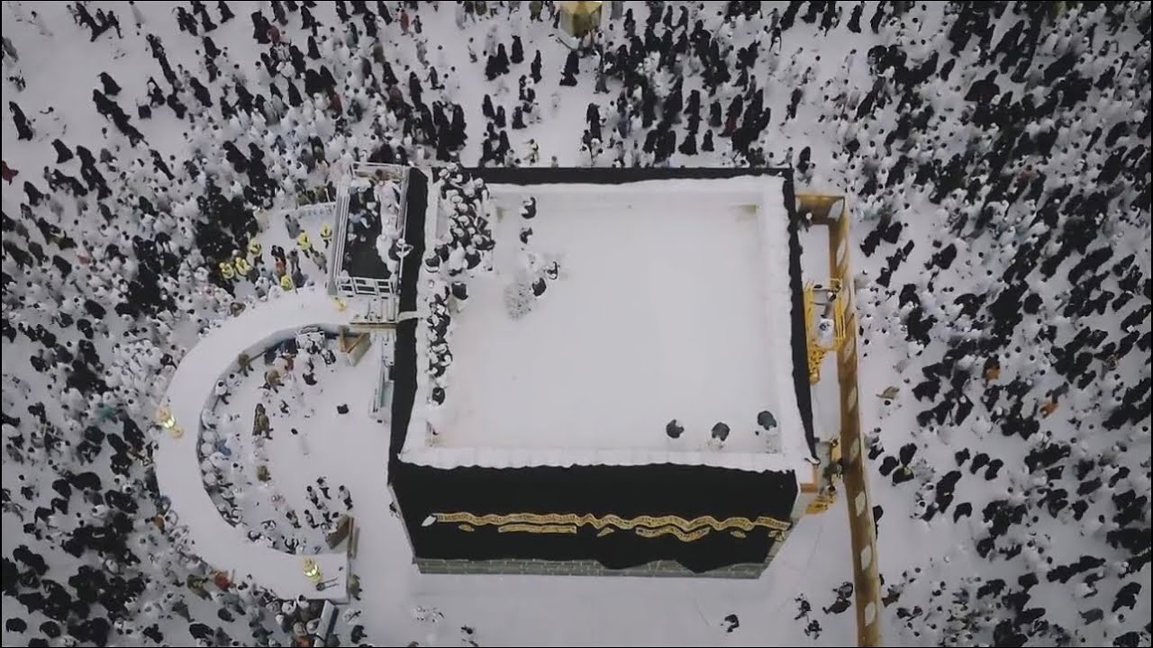 كسوة الكعبة المشرفة وتغيريها لسنة 1445هـ تحت أشراف الرئيس العام الشيخ عبدالرحمن السديس  🕋🤍