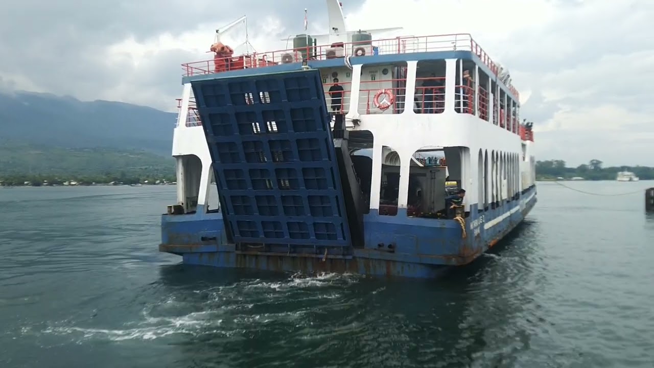 Mutiara Alas 1 Ferry Docks At Kayangan Harbor |Sail From Sumbawa|February 10,2023 | 05.46 p.m
