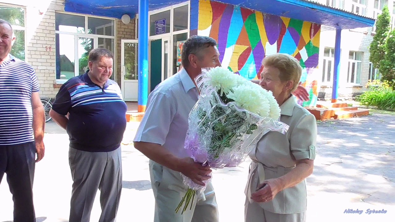 Город благодарный. Одноклассники 45 лет спустя. Благодарненский музей. Встреча одноклассников 45 лет. Встреча одноклассников через 35 лет.