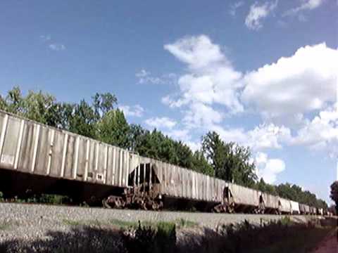bnsf 5729 CSX K836 with EMD UP mega power