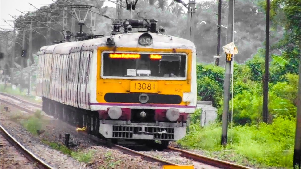 There are two types of faces of the small train | 6 coach electric multiple unit local train
