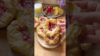 Strawberry cheese danish🍓🍰✨ #strawberry #dessertrecipe #baking #recipeideas
