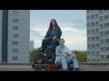 Ref:lfyHWQuMQ0g Esme e feat jonas snitt - la vie change (clip officiel)