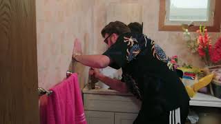 Trailer park boys -  Ricky the handyman bathroom scene