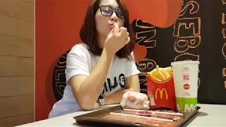 Dancing with your Mcdonalds fries by Glyphy Kids  248 views 6 years ago 28 seconds