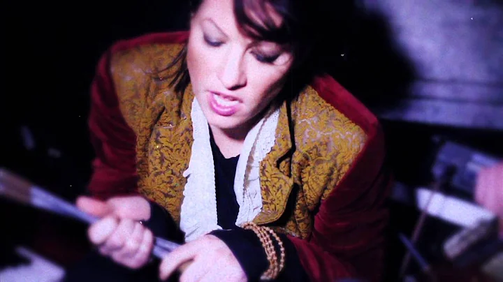 AMANDA PALMER & THE GRAND THEFT ORCHESTRA: "POLLY"...