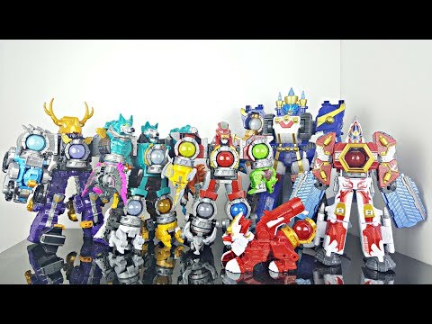 Robot kyuranger Ryuteioh - bahan plastik - Terdiri dari 3 buah Voyager: - 1. Dragon Voyager - 2. Bea. 