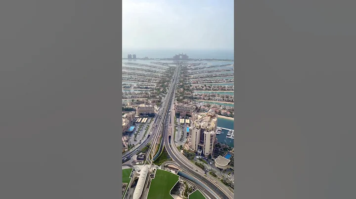 The view Palm Jumeirah offers 360 degree views of Dubai’s landmark #dubai #palmjumeira #travel