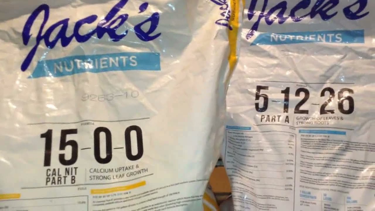 How I mix concentrated Jack's 321, hydroponic fertilizer. 1:100