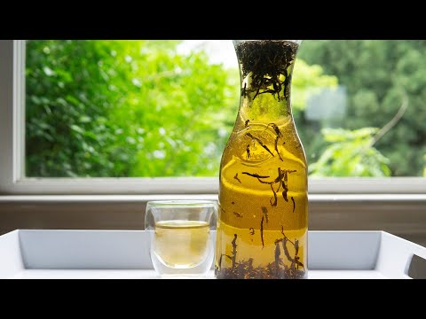 How to make Sun Tea! - video from Young Mountain Tea
