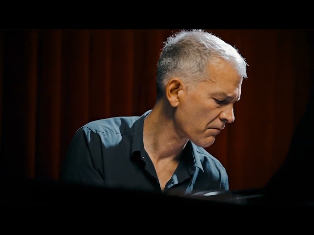 Brad Mehldau - Your Mother Should Know