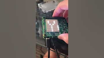 Raspberry Pi: Sense HAT Marble Maze Demo (Student work/ MP)