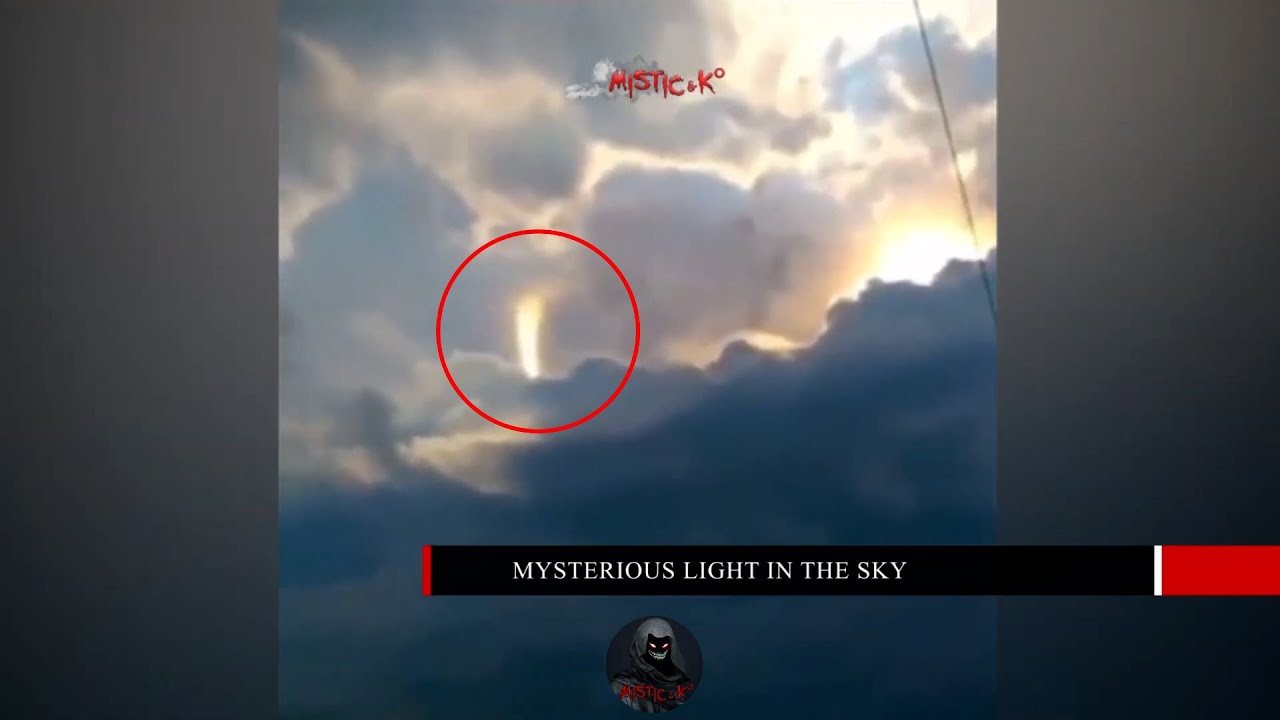 Real UFO sightings || Strange Phenomena in the Sky || Mysterious light ...