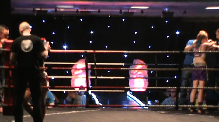 Mescho Dunko Fight sport extreme LYNNE MORRISON VS...