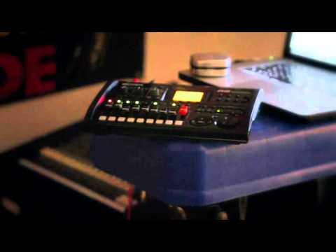 zoom r8 multitrack sd recorder controller and interface zoom r8 multitrack sd recorder controller and interface