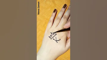 Shorts King Mehndi Tattoo With Crown Cute Mehndi Tattoo Design 