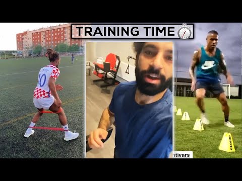 Video: How Football Players Live And Train