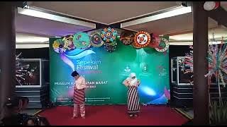 JUARA 1 - LOMBA MEMAKAI TAPEH SARUNG KAIN CORAK INSANG / SMP NEGERI 13 PONTIANAK