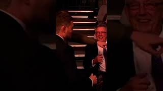 Michael Bublé Kisses Everyone In The Crowd #shorts #michaelbubble #alancarrchattyman