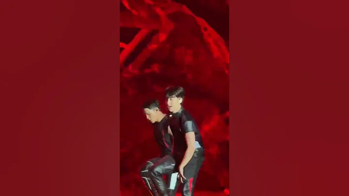 not dk saying"Hot Potato" in the middle of performance 😂🙈#seventeen #mingyu #dk ~hoshi🤭