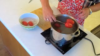 See how to peel tomatoes quickly and easily - You Can Make It by Old Fat Guy Cooking 121 views 3 years ago 2 minutes, 5 seconds