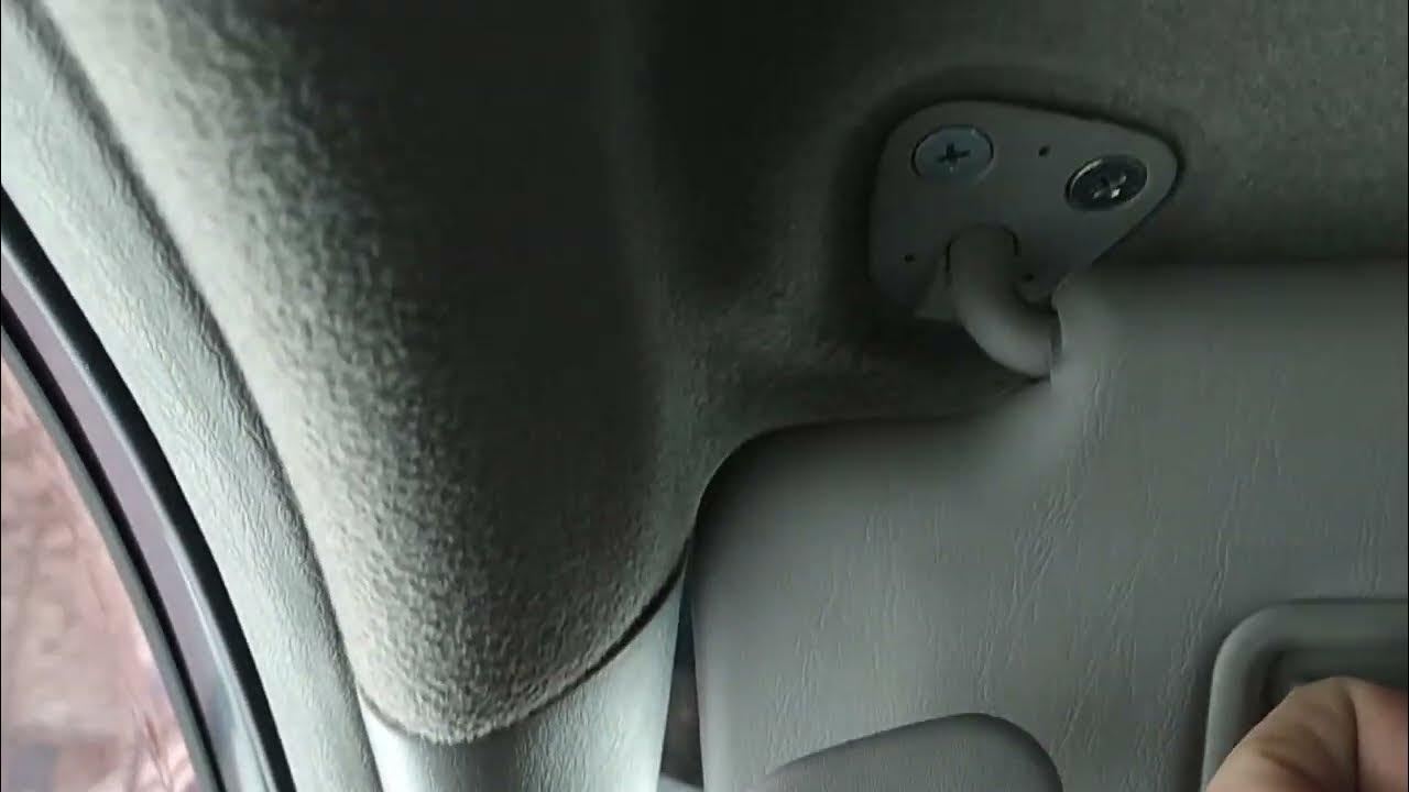Как снять солнцезащитный козырек на V40? - Toyota Camry (XV40), 2,4 л, 2006 года