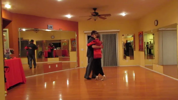 Milonguero Style Demonstration - Rusty Cline & Joanne Canalli