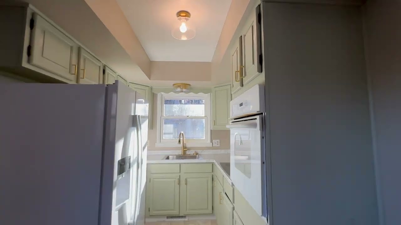 FOR SALE: 3 BED 2 BATH LAKE CUMBERLAND HOME