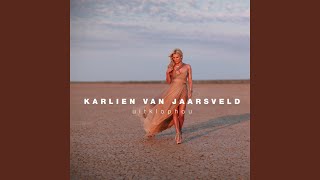 Video thumbnail of "Karlien van Jaarsveld - Hoor Hoe Raas Die Stilte"