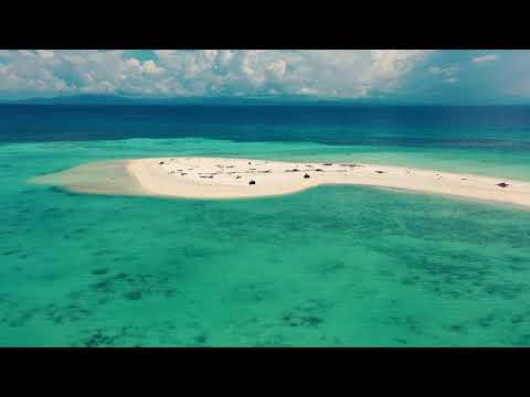 Videó: Hogyan Látogasson El A Malajziai Mantanani-szigetekre Búvárkodás Céljából