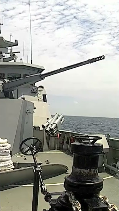 Meriam 57mm Rusia AU-220M yang Terpasang di KRI TOMBAK-629 | Kapal Perang Republik Indonesia