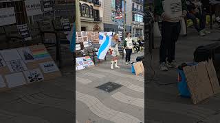 Как переехать в Испанию Акция против Путина и Сталина #испаниясегодня