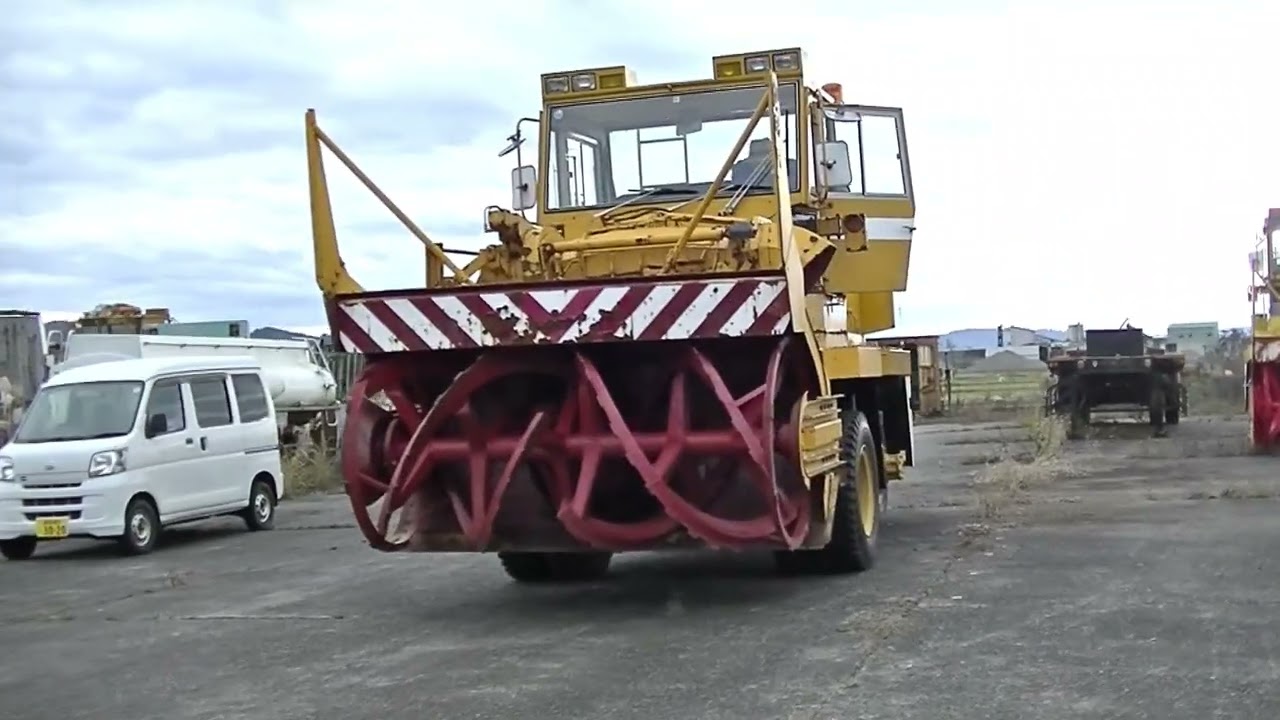 HTR 202 HTR201 89 ニッセキロータリ除雪車 1,220Hr 1985年製 - YouTube