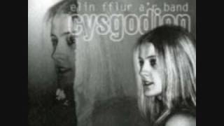Petha Ddim 'Run Fath- Elin Fflur (geiriau / lyrics)