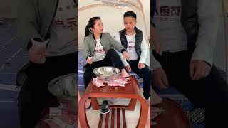 كيف خدعها وأخذ منها مجموعه من الاموال