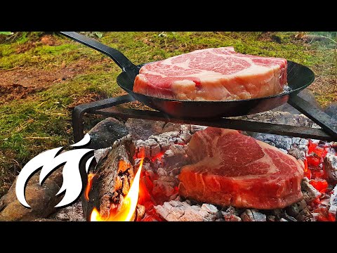 Krustenbattle: Caveman Steak vs. Eisenpfannensteak ASMR im Wald???