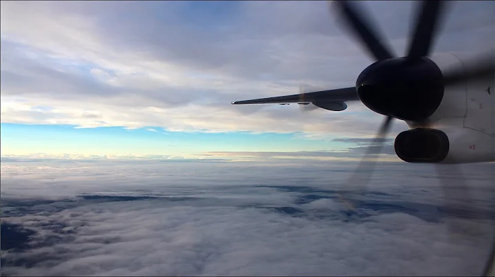 WestJet Encore Bombardier Q400 Evening Landing at Toronto Pearson | YUL-YYZ