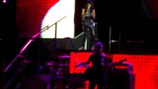 HCTG - I'm outta love - Anastacia - 30 Nov 2010 - Apollo Hammersmith