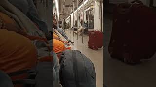 Delhi Metro (Inside view) screenshot 5