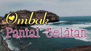 Suara Deburan Ombak Pantai Selatan Jawa
