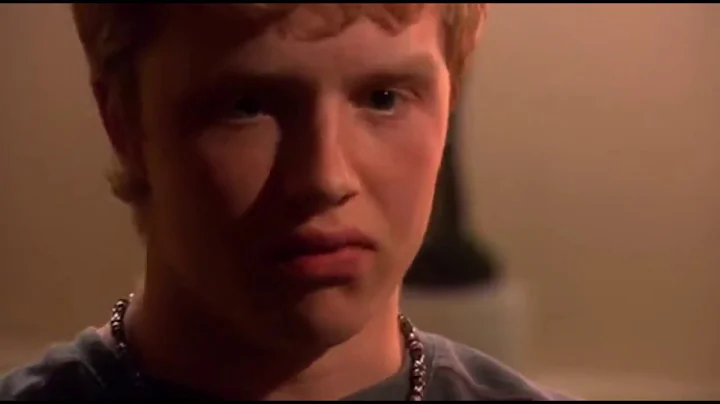 Noel Fisher Huff 1x01