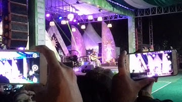 Ebiet g ade - titip rindu buat ayah (live pekalongan)