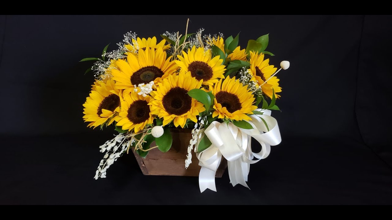 DIY: Arreglo con GIRASOLES | IDEA regalos con FLORES ? | Arreglos de  flores | Canasta de girasoles - YouTube