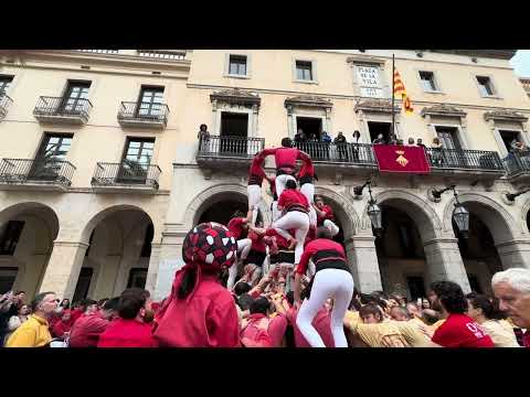 Castellers de Barcelona: 4 de 8 - Diada de Sant Jordi a Vilanova i la Geltrú 2024