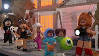 Family Go TRICK OR TREATING! *HALLOWEEN SPECIAL! HAUNTED MANSION...* VOICES Roblox Bloxburg Roleplay