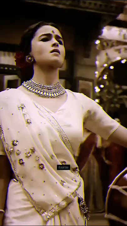 her expression😍Dholida song WhatsApp status 🔥 Aliaabhatt😍