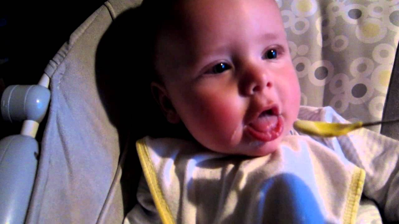 matty eating rice cereal! - YouTube