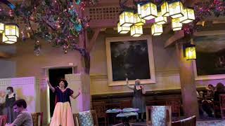 Story Book Dining at Artist Point - Snow White Princess Character Meal